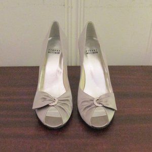 Stuart Weitzman pale silver satin pumps with rhinestone circle Stunning